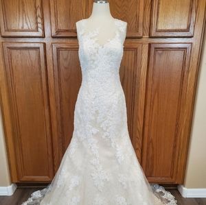 Sofia Wedding Dress size 14